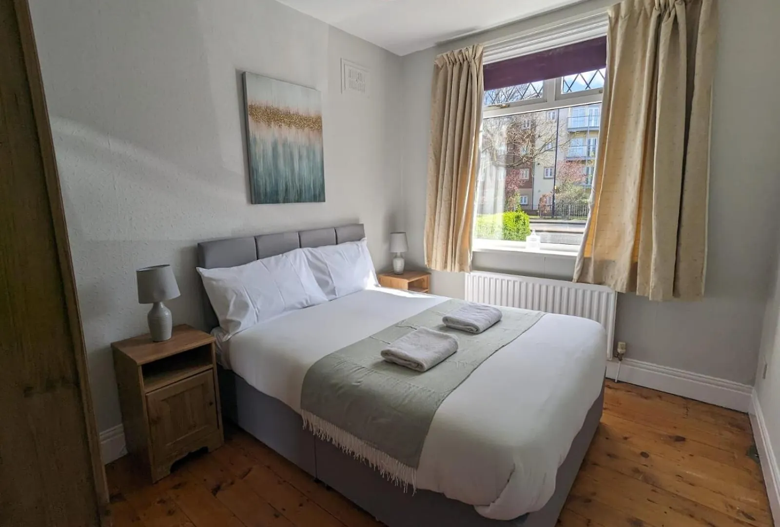 Апартаменты Cosy And Modern 2 Bed Ньюкасл-апон-Тайн